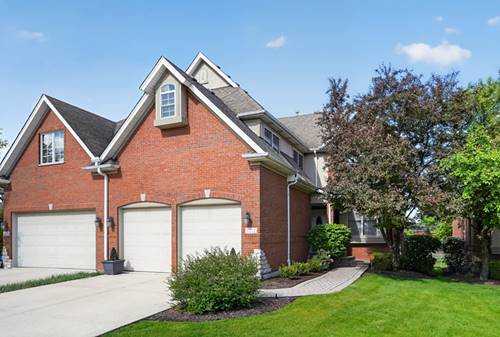 1212 Connamara, Westmont, IL 60559