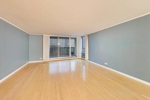 201 E Chestnut Unit 8B, Chicago, IL 60611