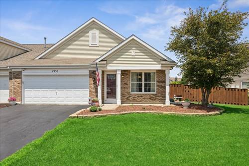 1950 Diamond Head, Pingree Grove, IL 60140