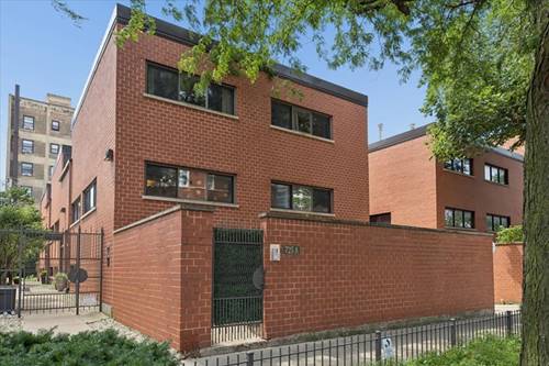 725 W Waveland Unit A, Chicago, IL 60613