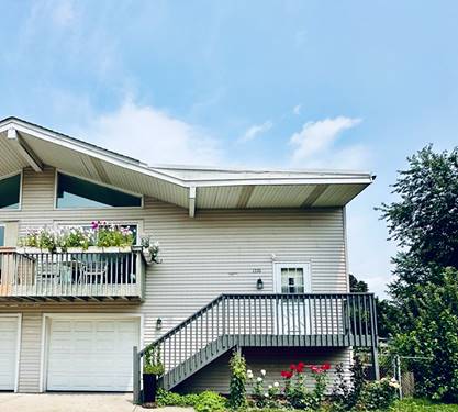 1330 Todd Farm, Elgin, IL 60123