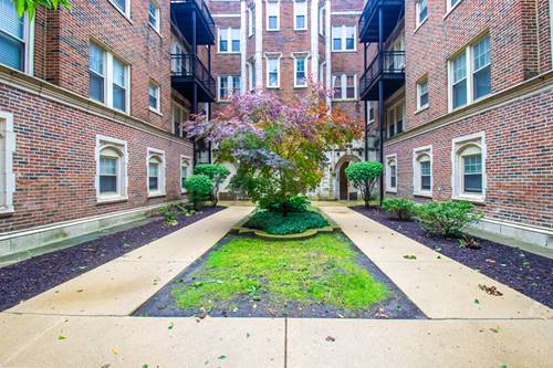 2335 E 70th Unit 205, Chicago, IL 60649
