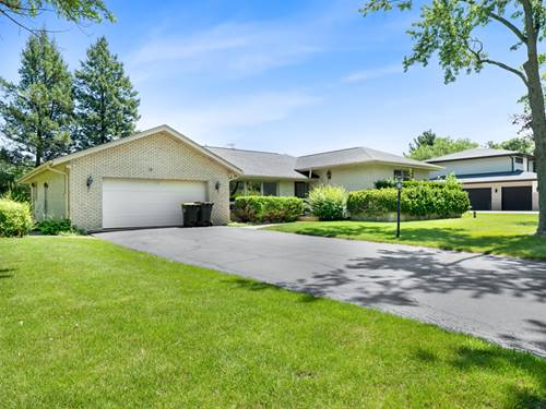 15 E Leon, Prospect Heights, IL 60070