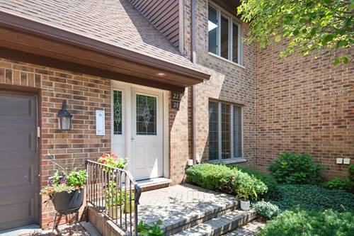 22 Kings Unit 22, Westchester, IL 60154