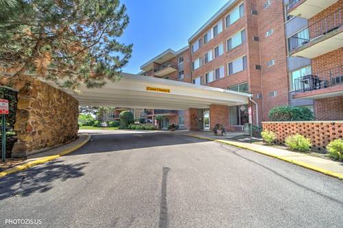 18 E Old Willow Unit 101N, Prospect Heights, IL 60070
