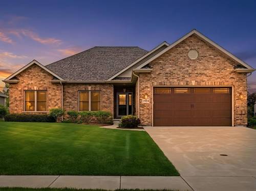1934 Parkside, Sycamore, IL 60178
