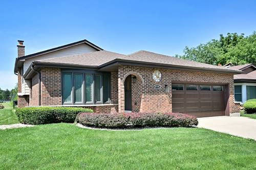 10542 Camelot, Westchester, IL 60154