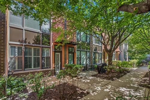 960 N Crosby, Chicago, IL 60610