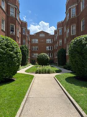 607 Washington Unit 3N, Oak Park, IL 60302