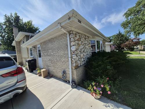 6842 N Central, Chicago, IL 60646
