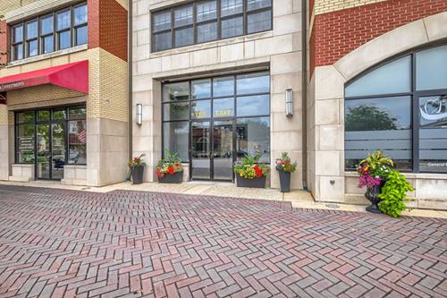 10 E Burlington Unit 3B, Riverside, IL 60546