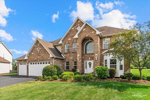 506 Simsbury, Oswego, IL 60543