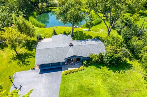 83 Wildwood, Barrington, IL 60010