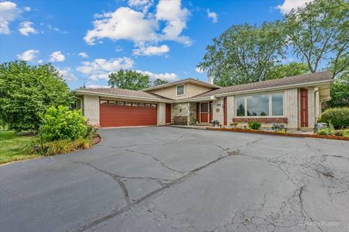 163 S Circle, Bloomingdale, IL 60108