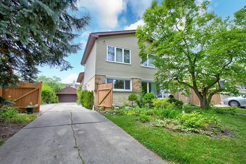 8936 N Elmore, Niles, IL 60714