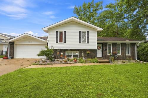 1215 Devonshire, Joliet, IL 60435
