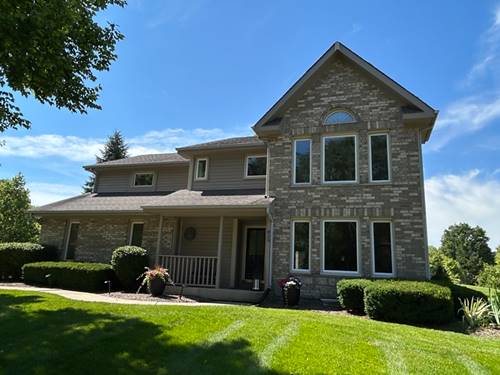 829 Kent, Bartlett, IL 60103