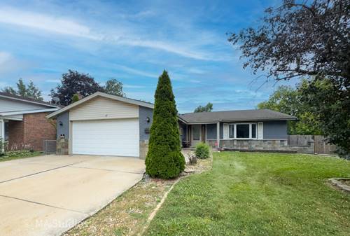 1100 S Cherrywood, Mount Prospect, IL 60056