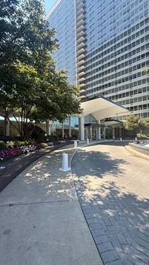 3550 N Lake Shore Unit 2426, Chicago, IL 60657