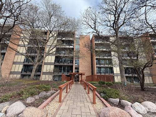 6000 Oakwood Unit 1E, Lisle, IL 60532