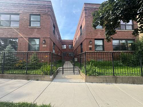 1734 W Estes Unit 2R, Chicago, IL 60626