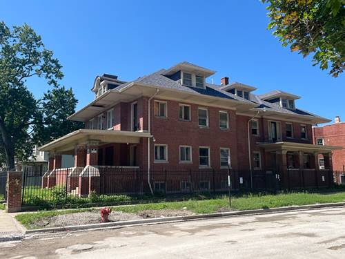 446 N Pine, Chicago, IL 60644