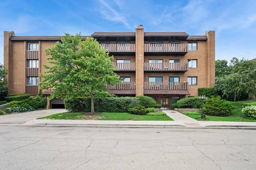 1795 Lake Cook Unit 301, Highland Park, IL 60035