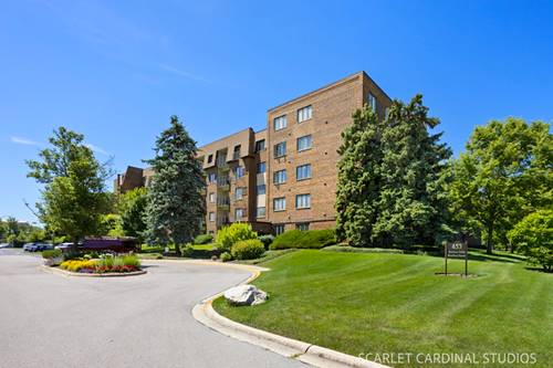 453 Raintree Unit 4D, Glen Ellyn, IL 60137