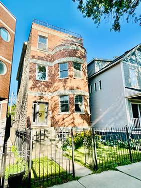 3033 N Racine Unit 3, Chicago, IL 60657