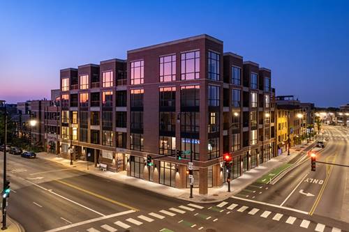 2475 W Foster Unit 206, Chicago, IL 60625