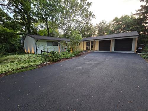3S220 Blackcherry, Glen Ellyn, IL 60137