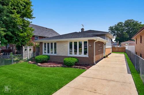 7725 Narragansett, Burbank, IL 60459