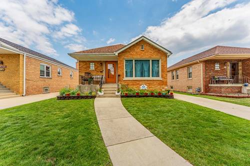 9327 S Avers, Evergreen Park, IL 60805