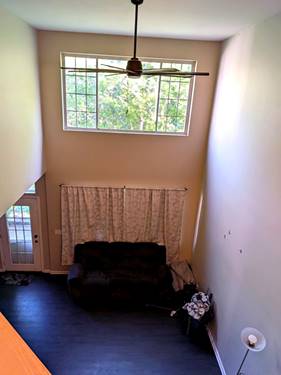 3125 Anton Unit 3125, Aurora, IL 60504