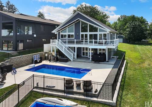 42813 N Woodbine, Antioch, IL 60002