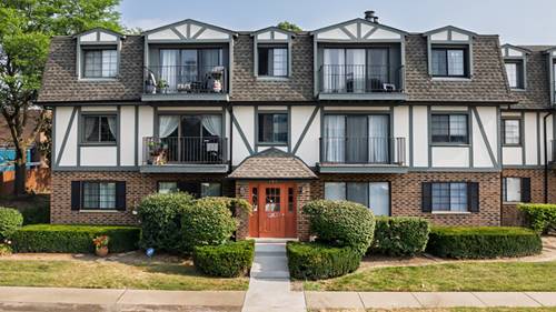 102 Steeple Unit B, Buffalo Grove, IL 60089