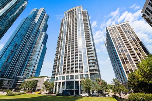 1235 S Prairie Unit 1906, Chicago, IL 60605