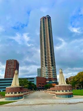 3660 N Lake Shore Unit 2513, Chicago, IL 60613