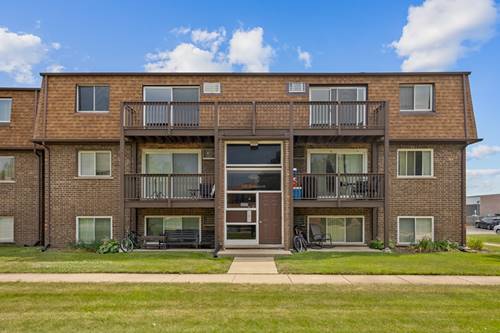 108 Boardwalk Unit 2E, Elk Grove Village, IL 60007