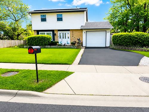 1738 Newport, Glendale Heights, IL 60139