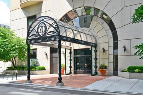 70 W Huron Unit 406, Chicago, IL 60654