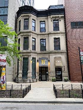 15 E Pearson Unit 3, Chicago, IL 60611