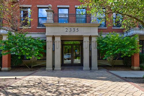 2335 W Belle Plaine Unit 118, Chicago, IL 60618