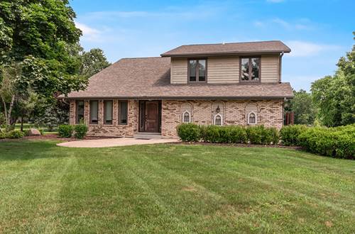 5 Paso Fino, Lemont, IL 60439