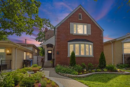 6133 N Lenox, Chicago, IL 60646