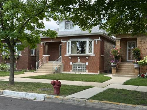 5330 W Melrose, Chicago, IL 60641