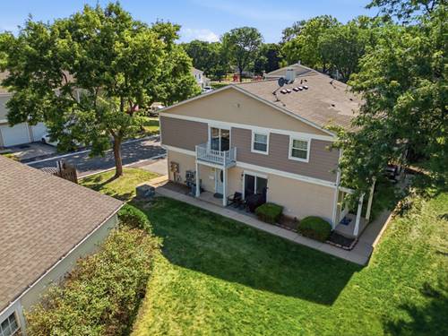 1323 Braver Unit 1323, Wheeling, IL 60090