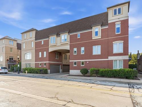 922 Warren Unit 105, Downers Grove, IL 60515
