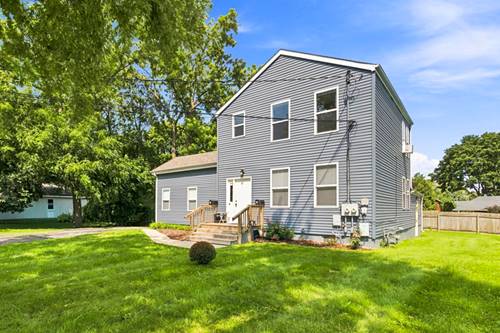 326 Railroad Unit 2, Woodstock, IL 60098