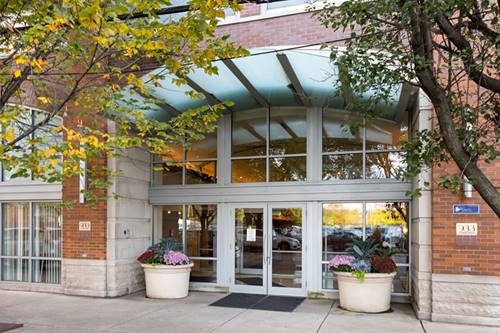 933 W Van Buren Unit 909, Chicago, IL 60607